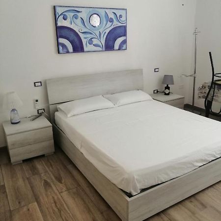 Delcicer Casa Vacanze O Camera Privata 加拉蒂纳 外观 照片