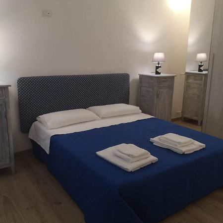 Delcicer Casa Vacanze O Camera Privata 加拉蒂纳 外观 照片