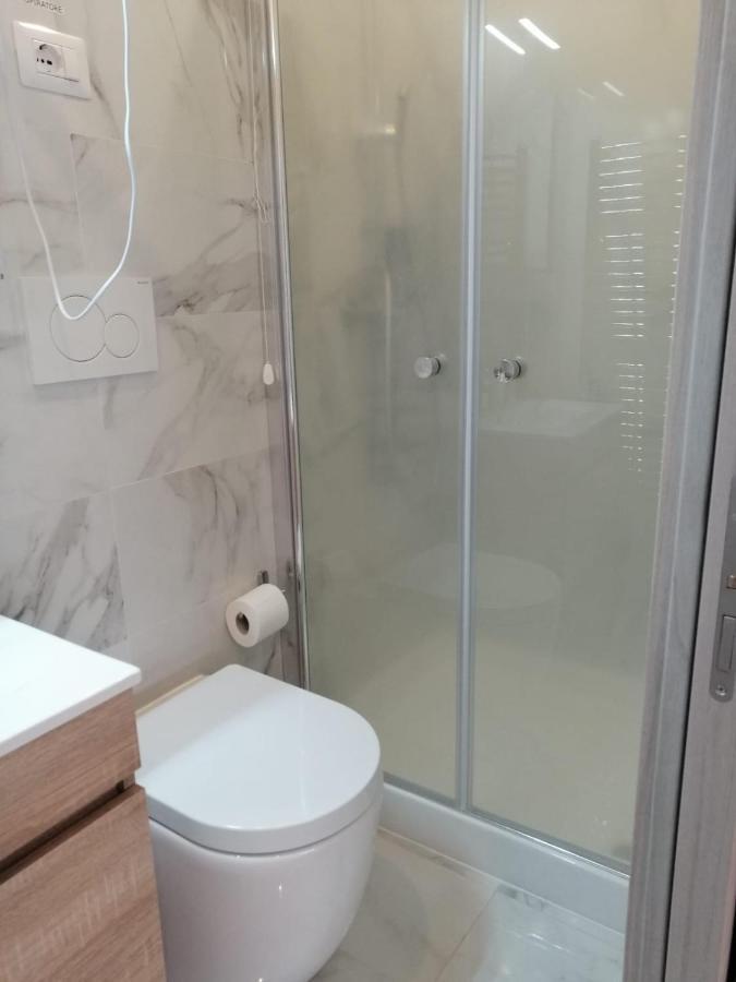 Delcicer Casa Vacanze O Camera Privata 加拉蒂纳 外观 照片