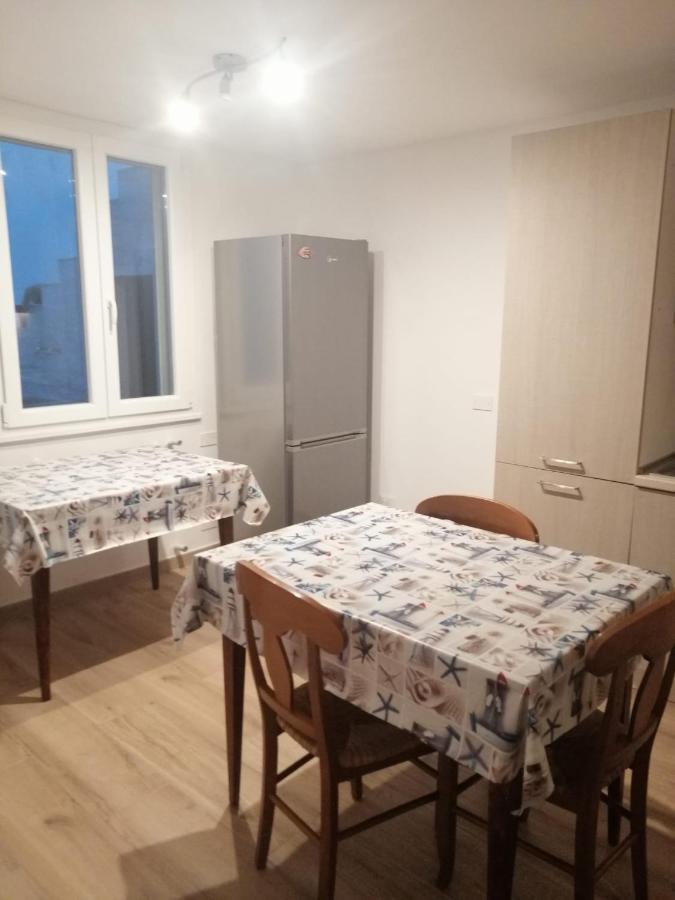 Delcicer Casa Vacanze O Camera Privata 加拉蒂纳 外观 照片